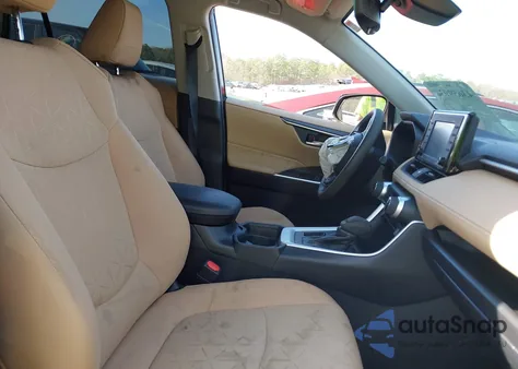 2021 Toyota Rav4 Xle из США, поврежденный, VIN 2T3W1RFV2MC122523